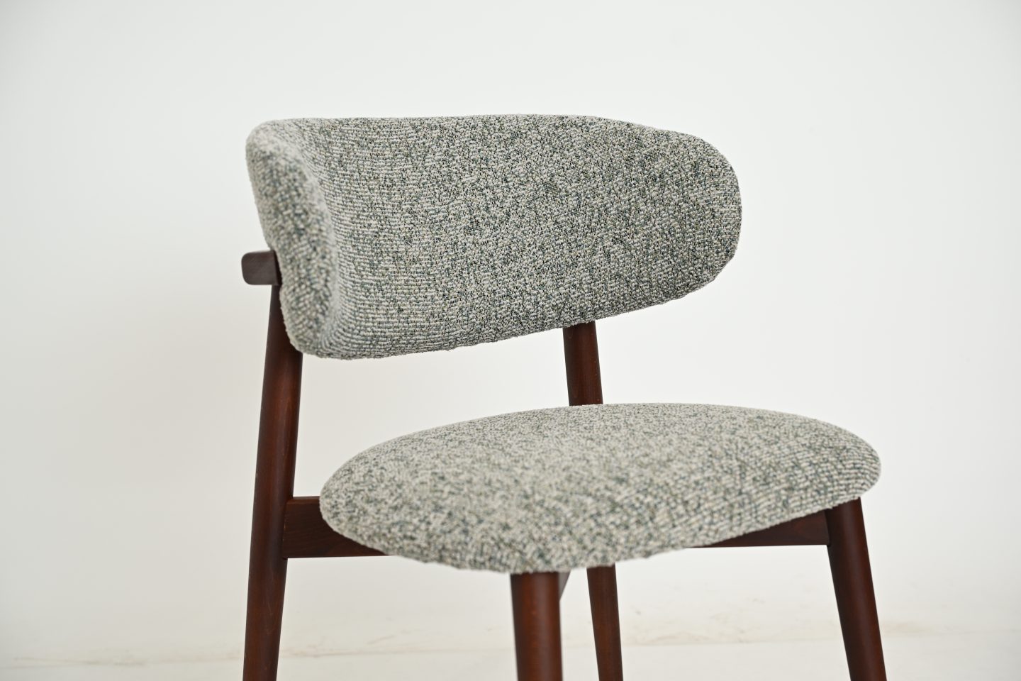 Moderna stolica Lara